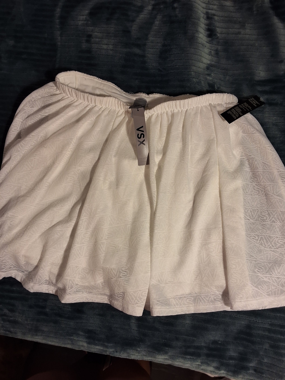 Victoria’s Secret VSX White Athletic Skort Skirt Women Medium NWT